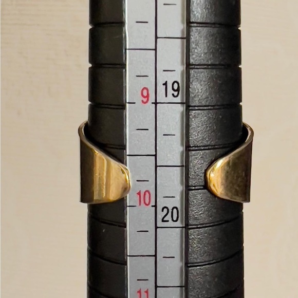 Sarah COV Gold-Tone Adjustable Ring – Rose Design - Picture 4 of 4